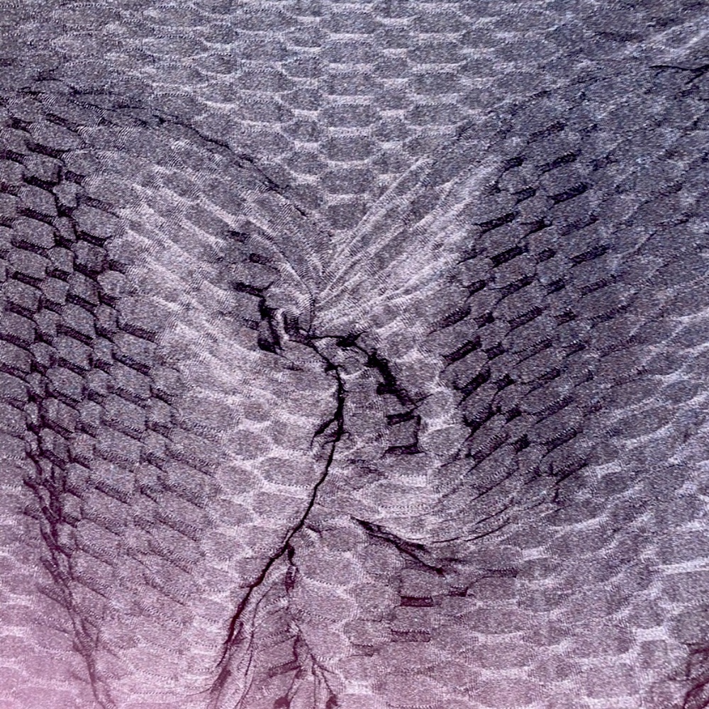 Viral Tik Tok Leggings (Capri/Mid-Calf Length)